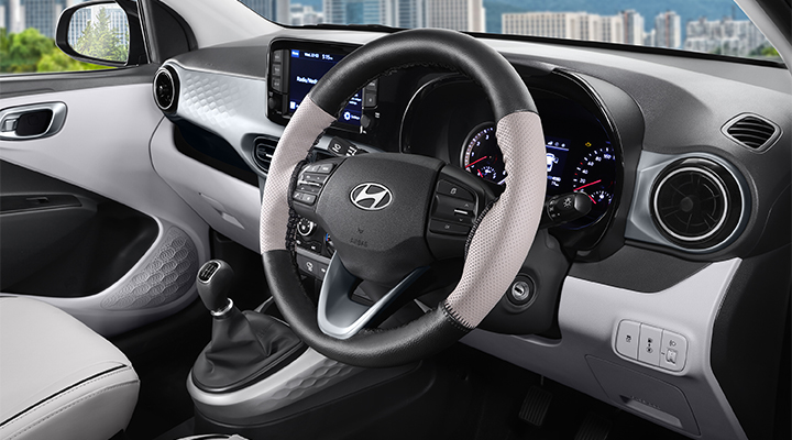 STEERING WHEEL COVER LEATHERETTE_BLACK & GREY