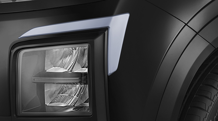 BUMPER CORNER PROTECTOR-CHROME